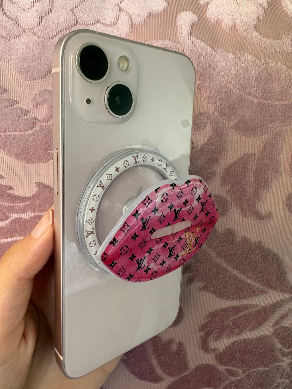Pink kiss