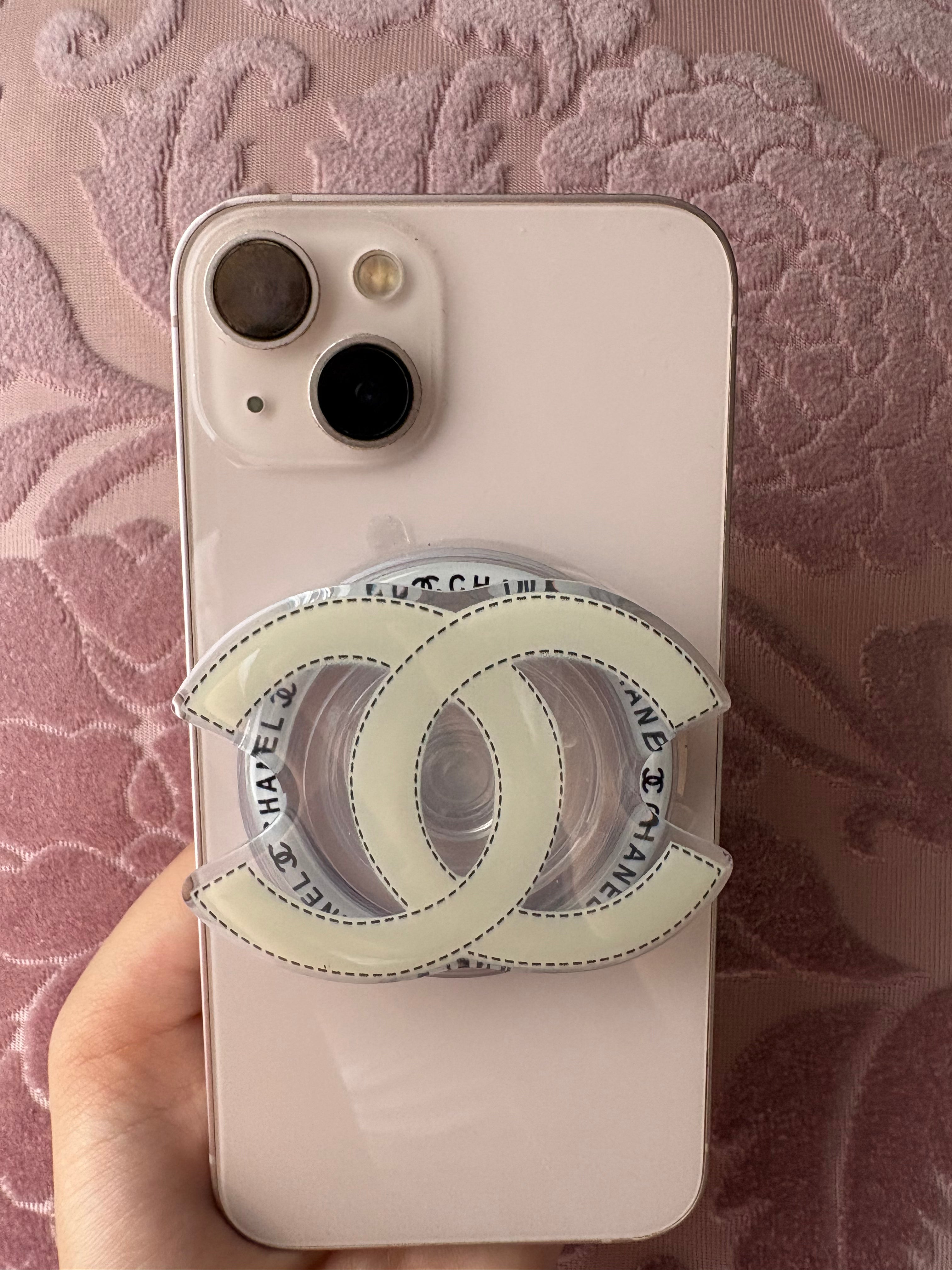 White Chanel